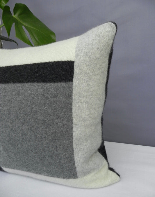 Gentle slope Mono cushion cover