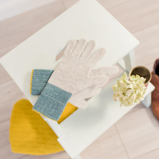 Pearl grey gloves